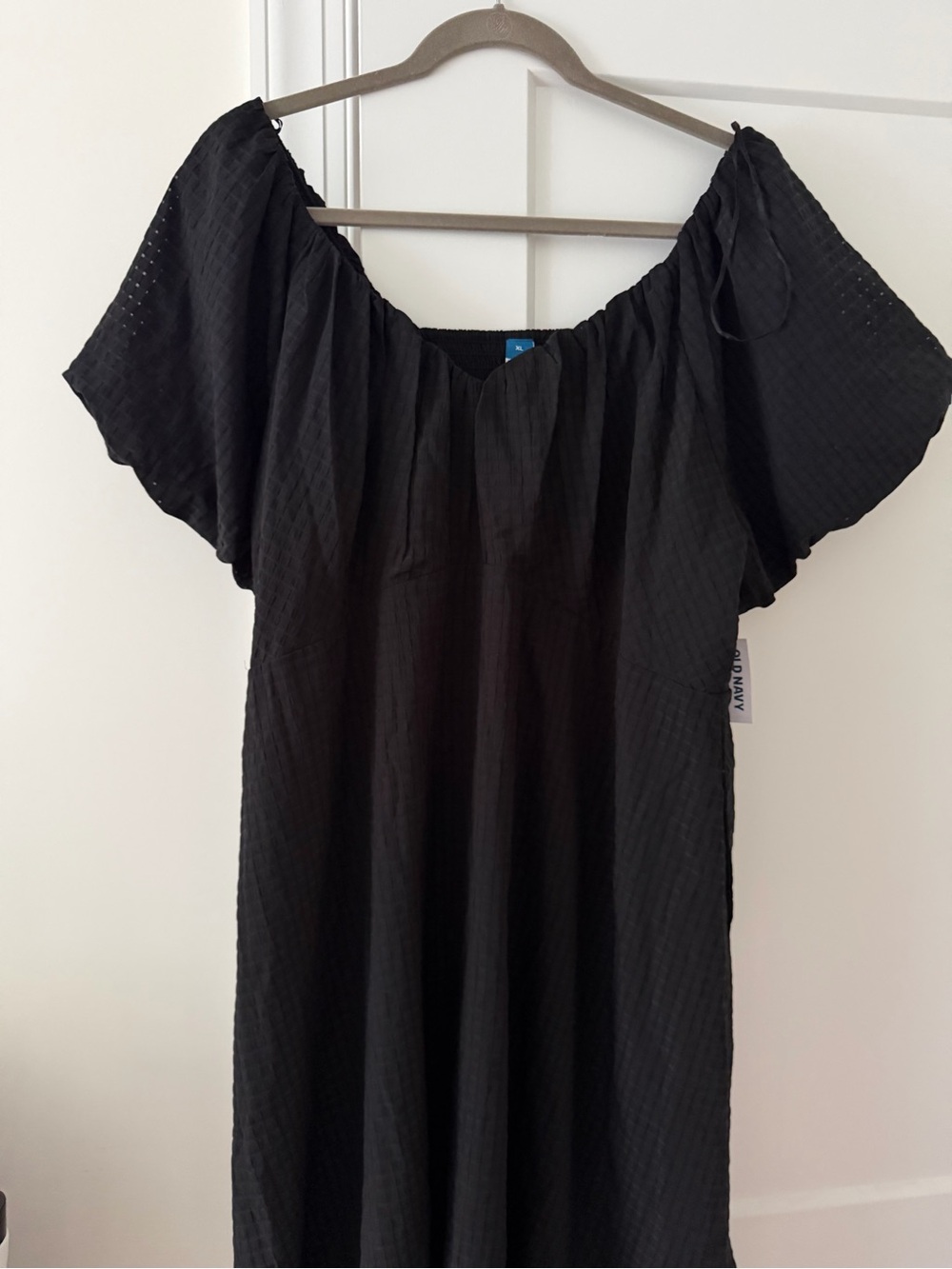 NWT Old Navy Black Off-Shoulder Midi Dress